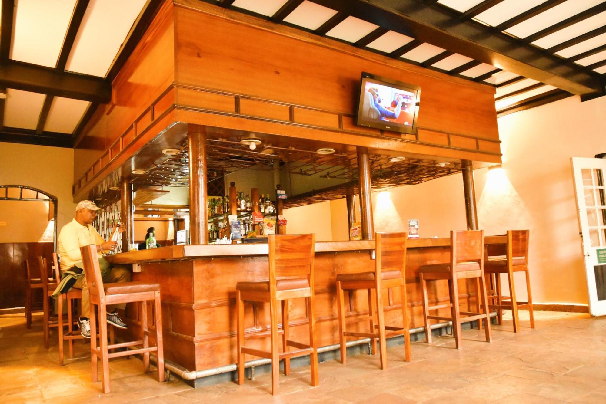 Wagon Wheel Hotel Eldoret Exterior foto
