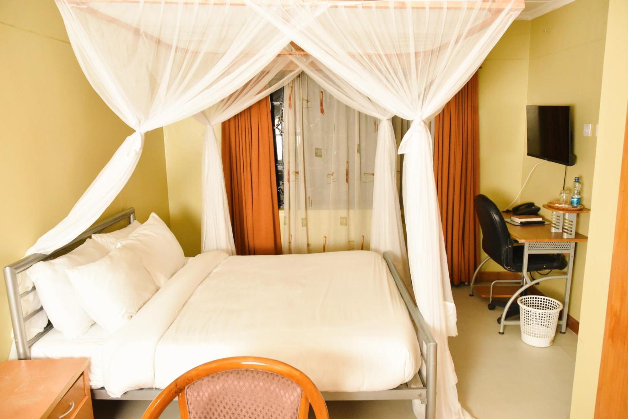 Wagon Wheel Hotel Eldoret Exterior foto