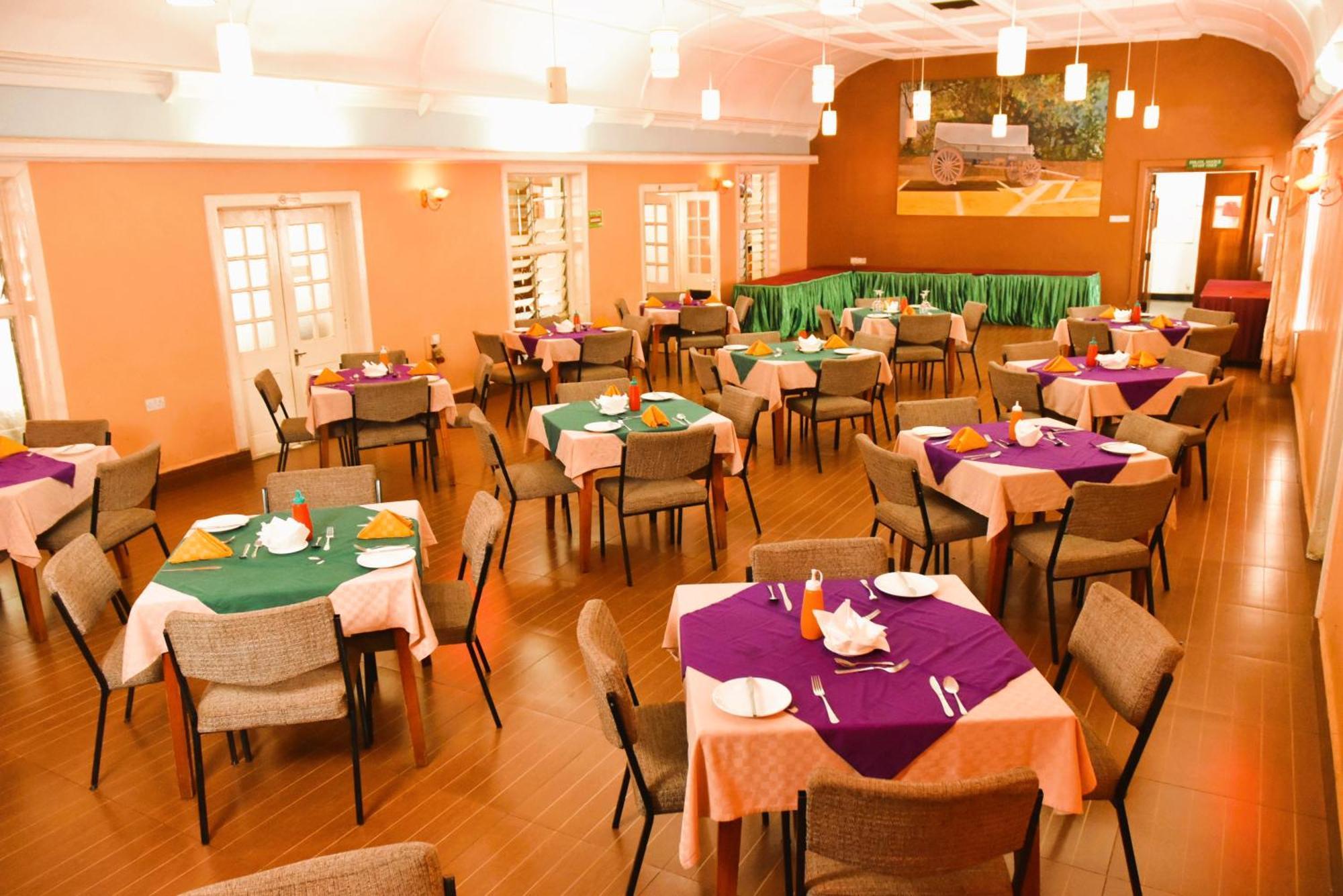 Wagon Wheel Hotel Eldoret Exterior foto