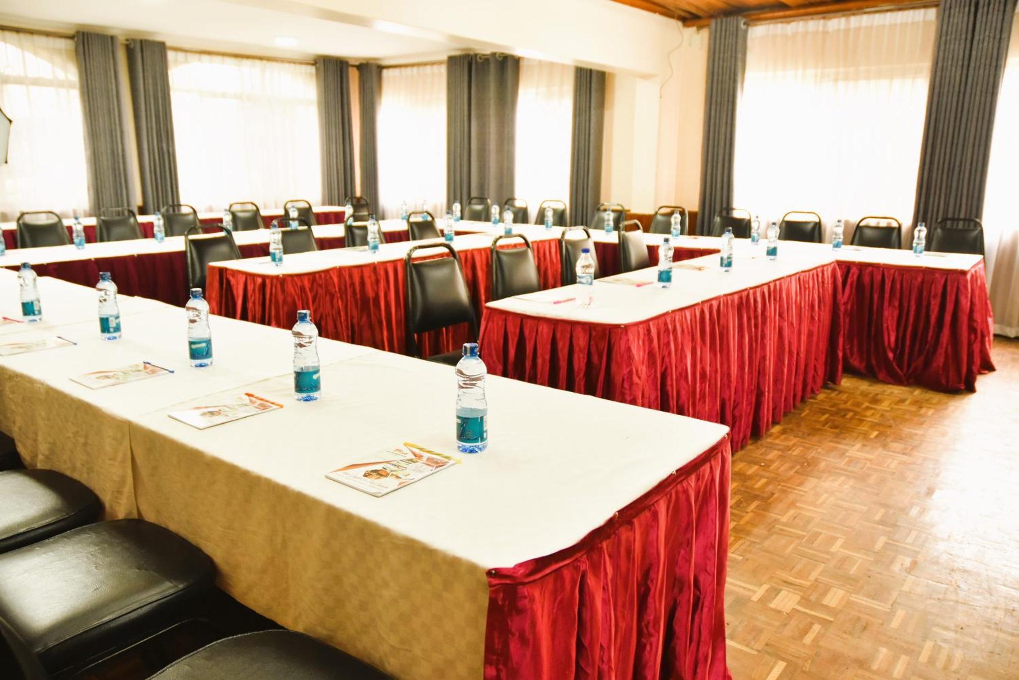 Wagon Wheel Hotel Eldoret Exterior foto